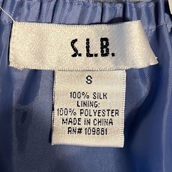 S.L.B. 100% Silk Blue & Green Pull On Skirt Size Small - Picture 10 of 10